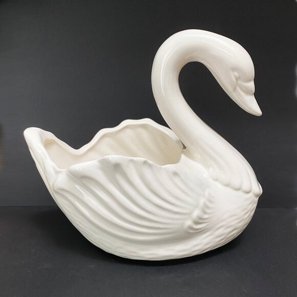 Beautiful Vintage Ceramic Ivory Swan Bowl - Swan Planter - Home Decor - Picture 1 of 10